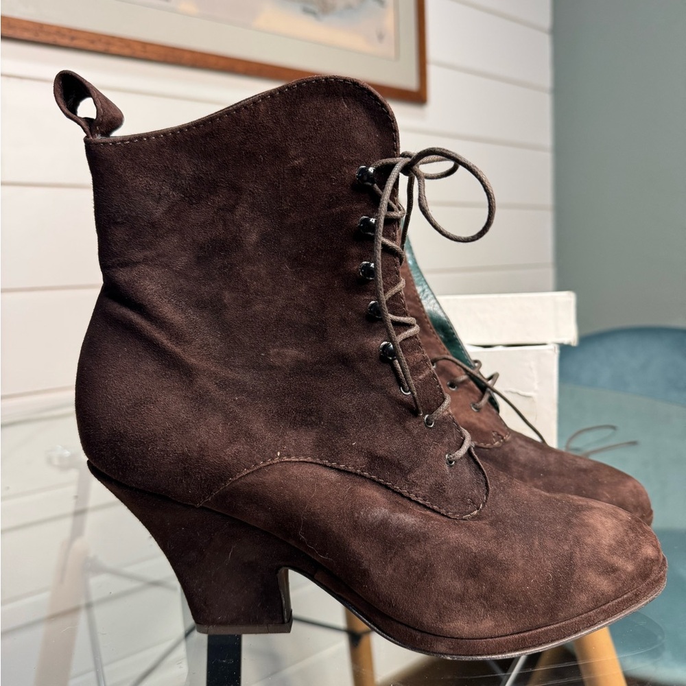 Kenneth Cole Brown Suede Ankle Boots